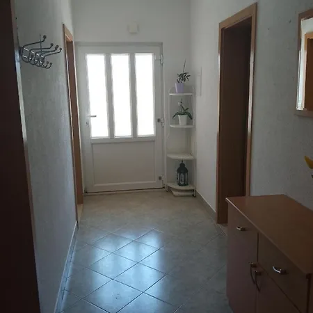 Rosanda Apartman Slatine