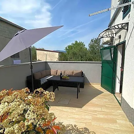 Rosanda Apartament *