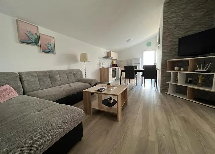 Apartament Rosanda Slatine